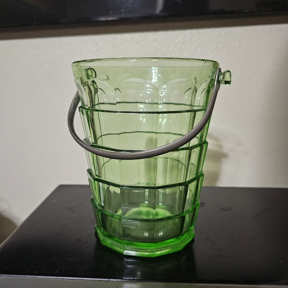 Source Unknown Other - Vintage green glass ice bucket